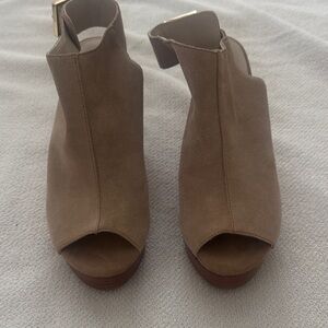 Kenneth Cole New York Brown Peep-Toe Wedges